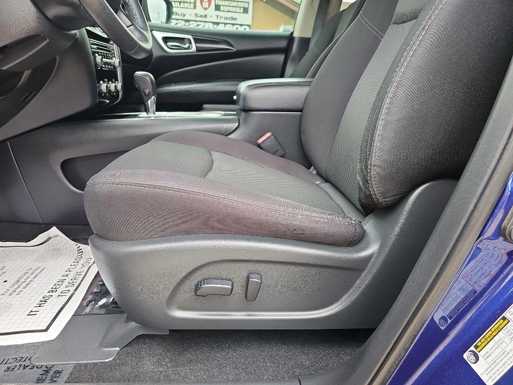 Nissan Pathfinder FWD SV 2020