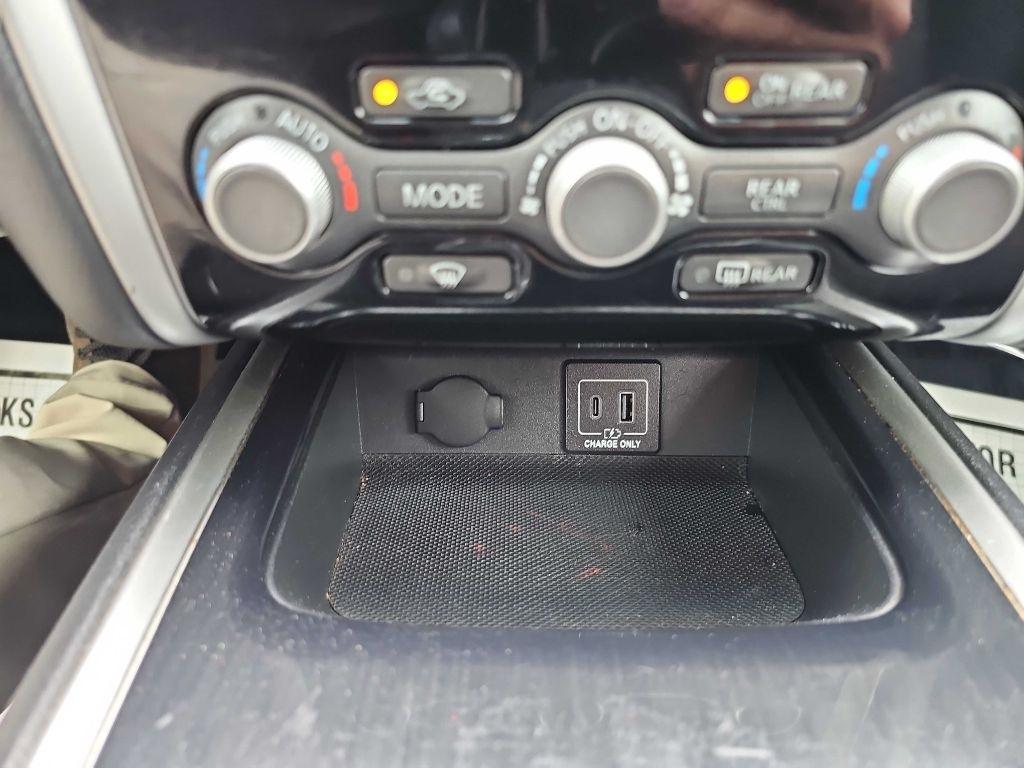 Nissan Pathfinder FWD SV 2020