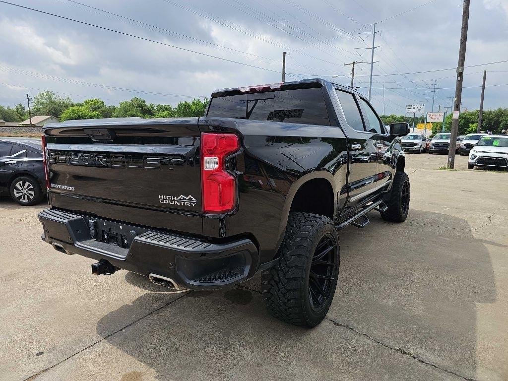 Chevrolet Silverado 1500 4WD Crew Cab 147" High Country 2022