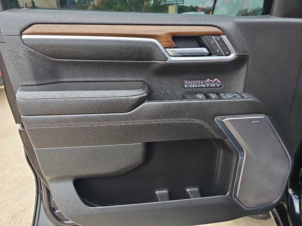 Chevrolet Silverado 1500 4WD Crew Cab 147" High Country 2022