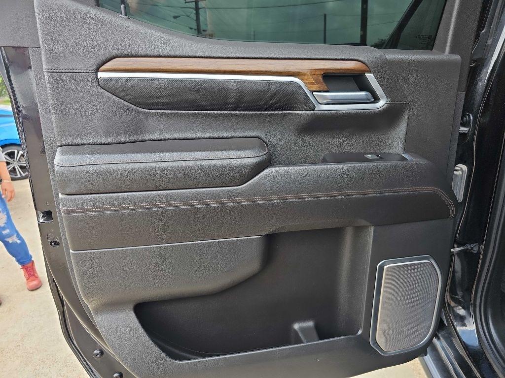 Chevrolet Silverado 1500 4WD Crew Cab 147" High Country 2022