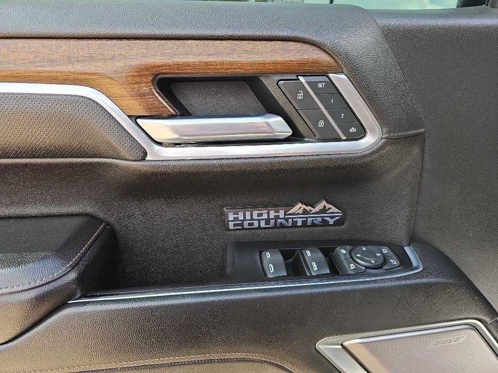 Chevrolet Silverado 1500 4WD Crew Cab 147" High Country 2022