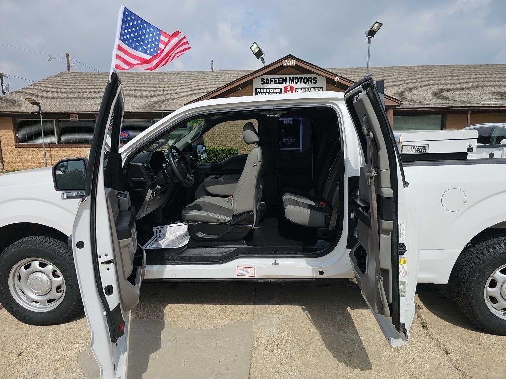 Ford F-150 Lariat 2WD SuperCab 8' Box 2018