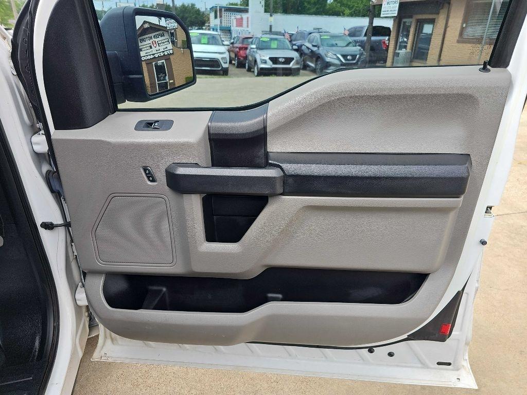 Ford F-150 Lariat 2WD SuperCab 8' Box 2018