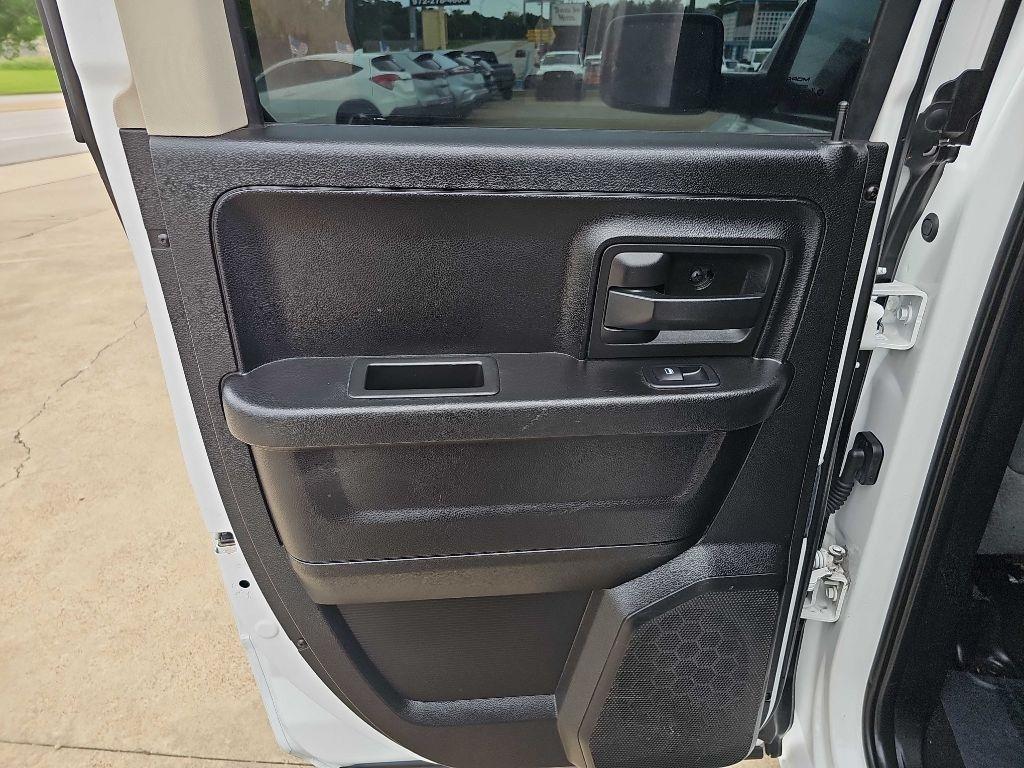 RAM 1500 Classic Tradesman 4x4 Quad Cab 6'4" Box 2020