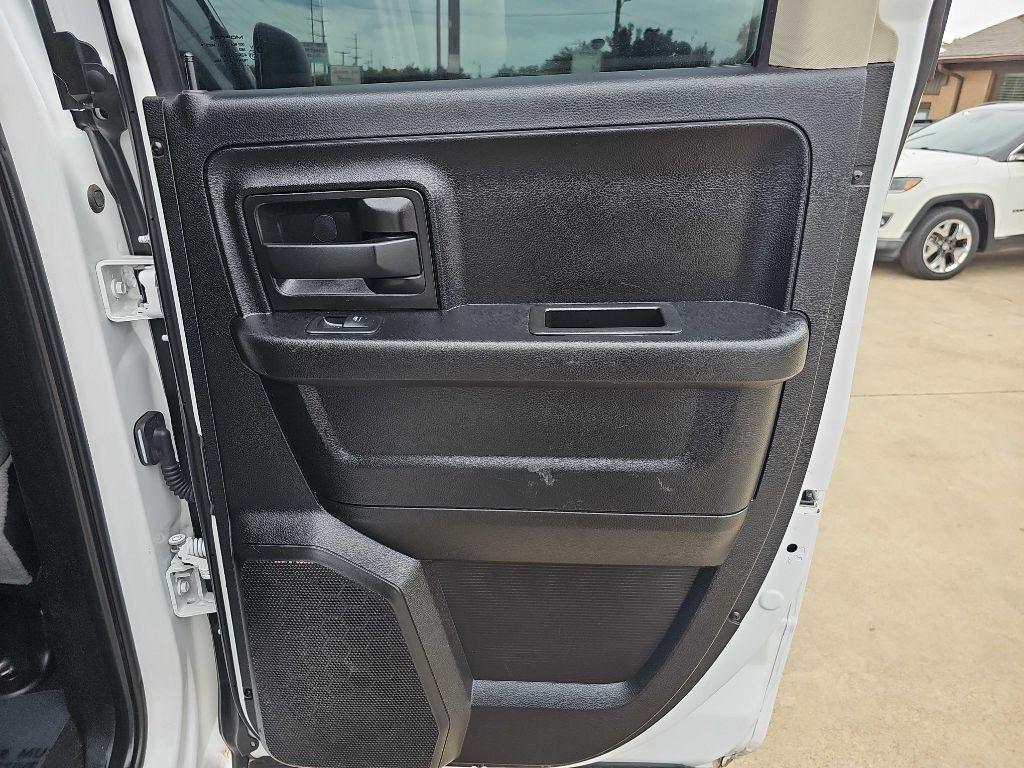 RAM 1500 Classic Tradesman 4x4 Quad Cab 6'4" Box 2020