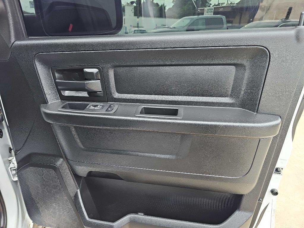 RAM 1500 Classic Tradesman 4x4 Quad Cab 6'4" Box 2020