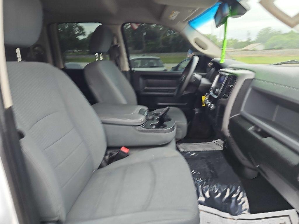 RAM 1500 Classic Tradesman 4x4 Quad Cab 6'4" Box 2020