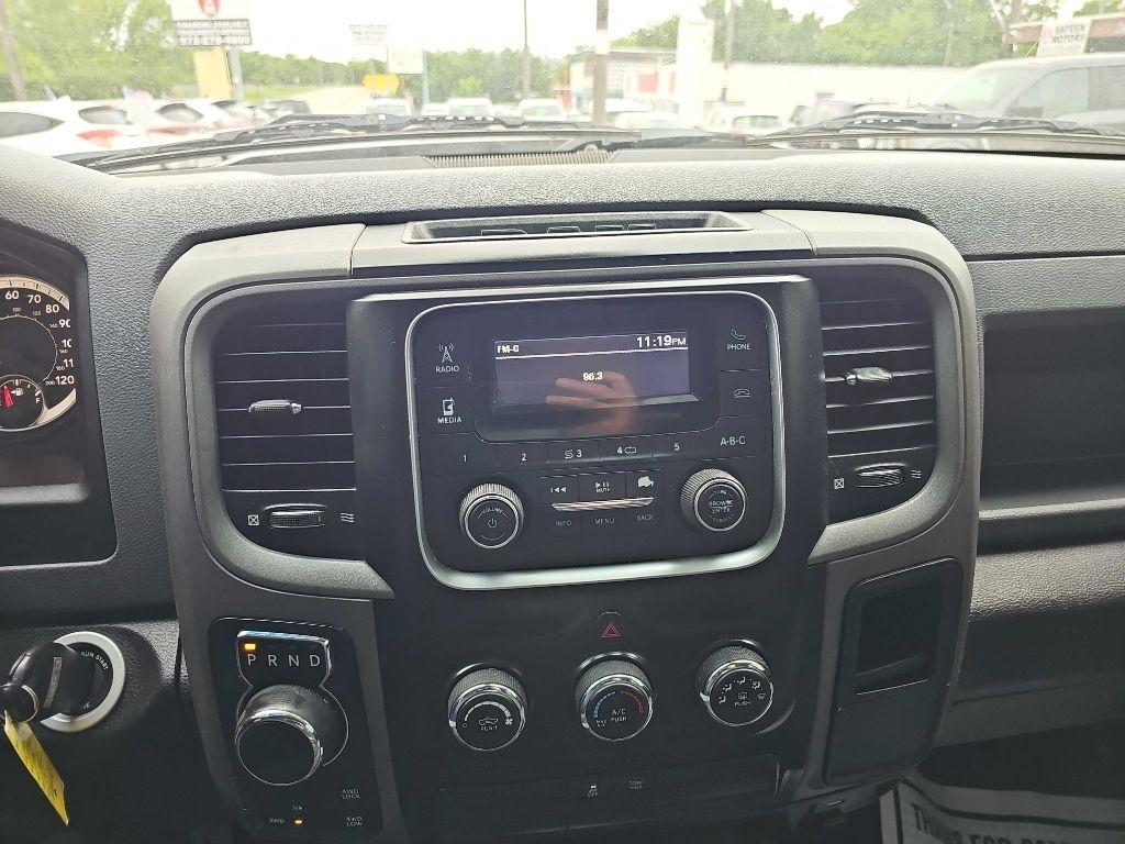 RAM 1500 Classic Tradesman 4x4 Quad Cab 6'4" Box 2020