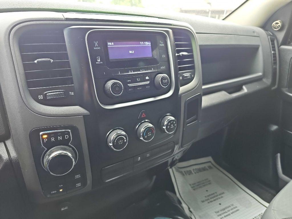 RAM 1500 Classic Tradesman 4x4 Quad Cab 6'4" Box 2020
