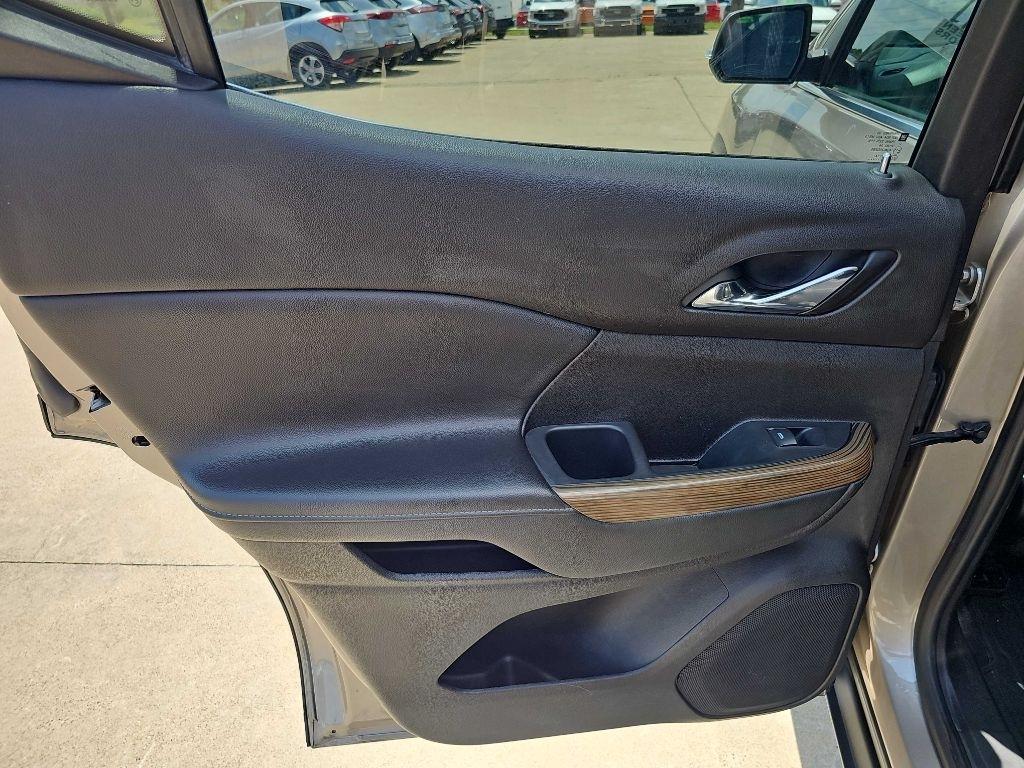 GMC Acadia AWD 4dr SLE 2022