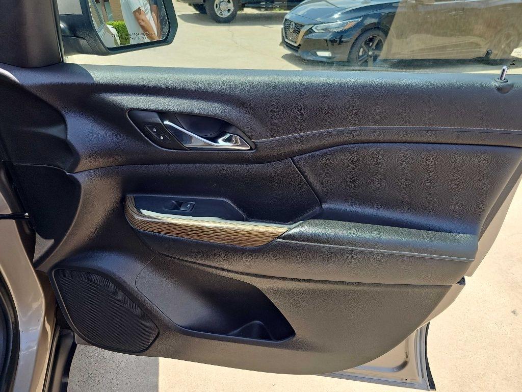 GMC Acadia AWD 4dr SLE 2022