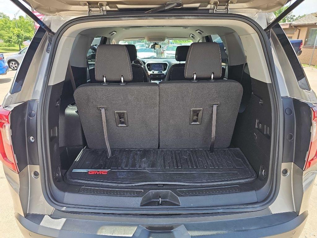 GMC Acadia AWD 4dr SLE 2022