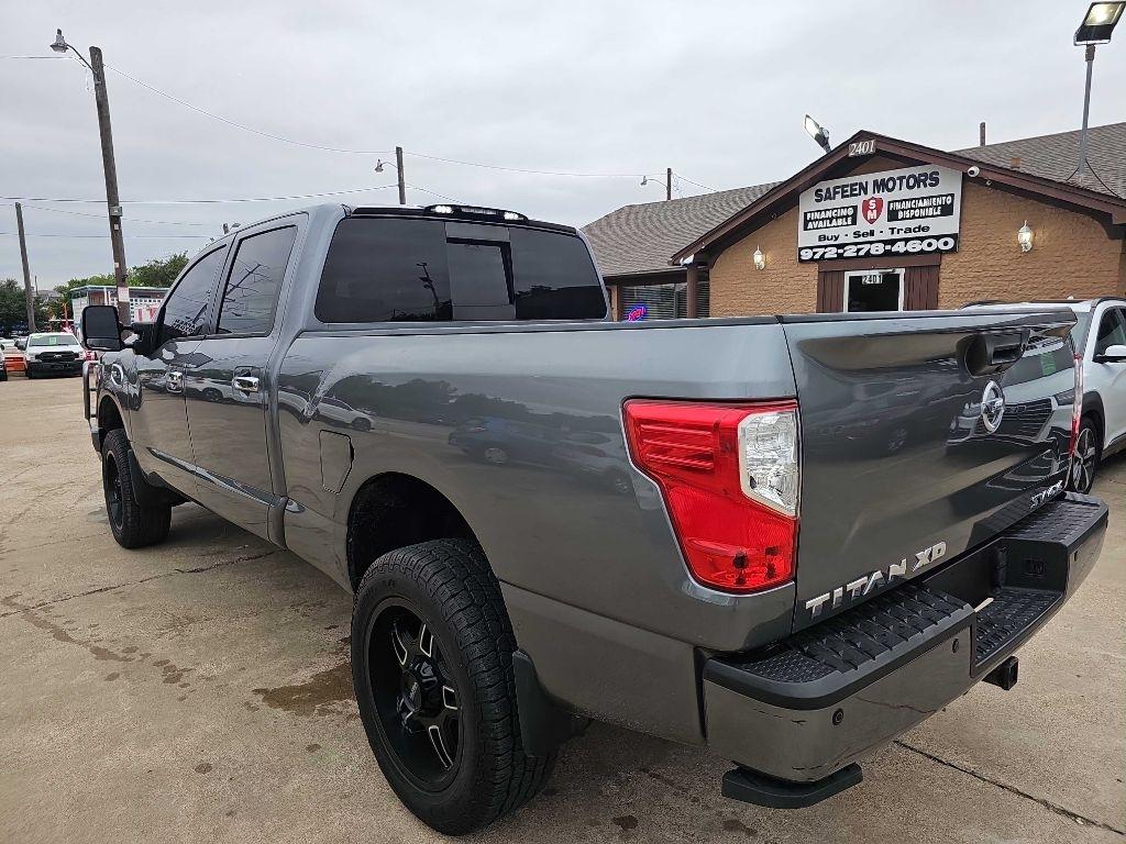 Nissan Titan XD 4x4 Gas Crew Cab SV 2018