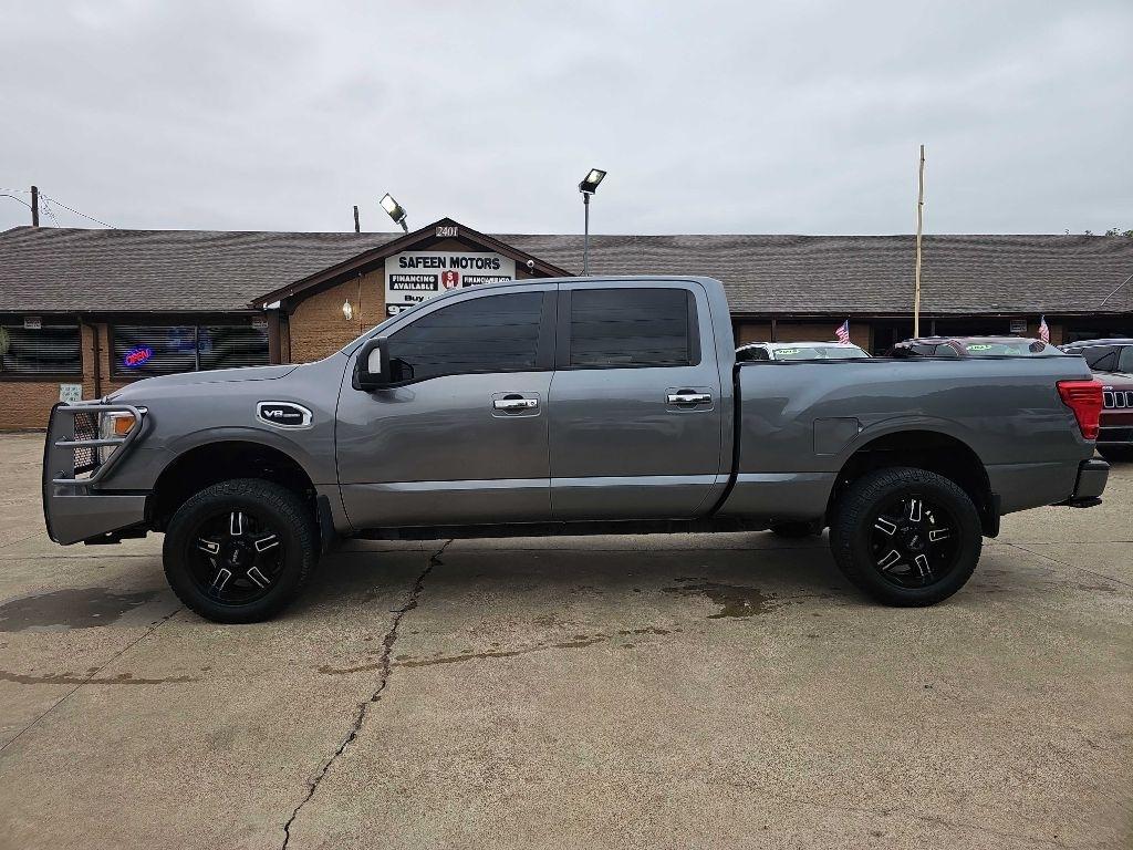 Nissan Titan XD 4x4 Gas Crew Cab SV 2018