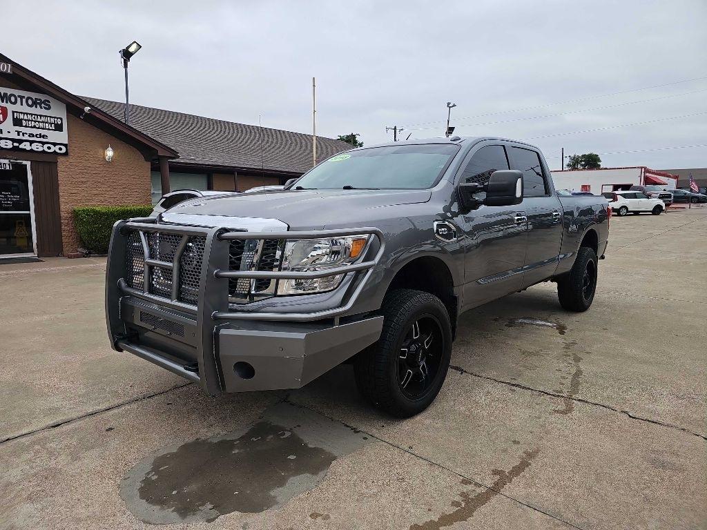 Nissan Titan XD 4x4 Gas Crew Cab SV 2018