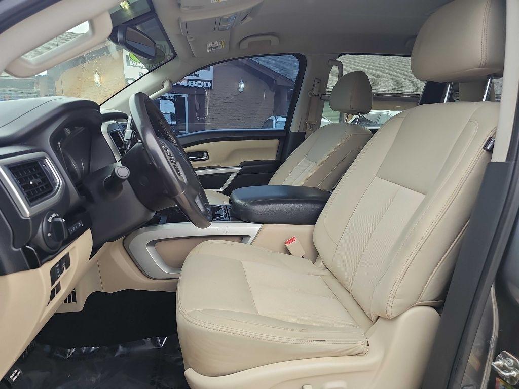 Nissan Titan XD 4x4 Gas Crew Cab SV 2018