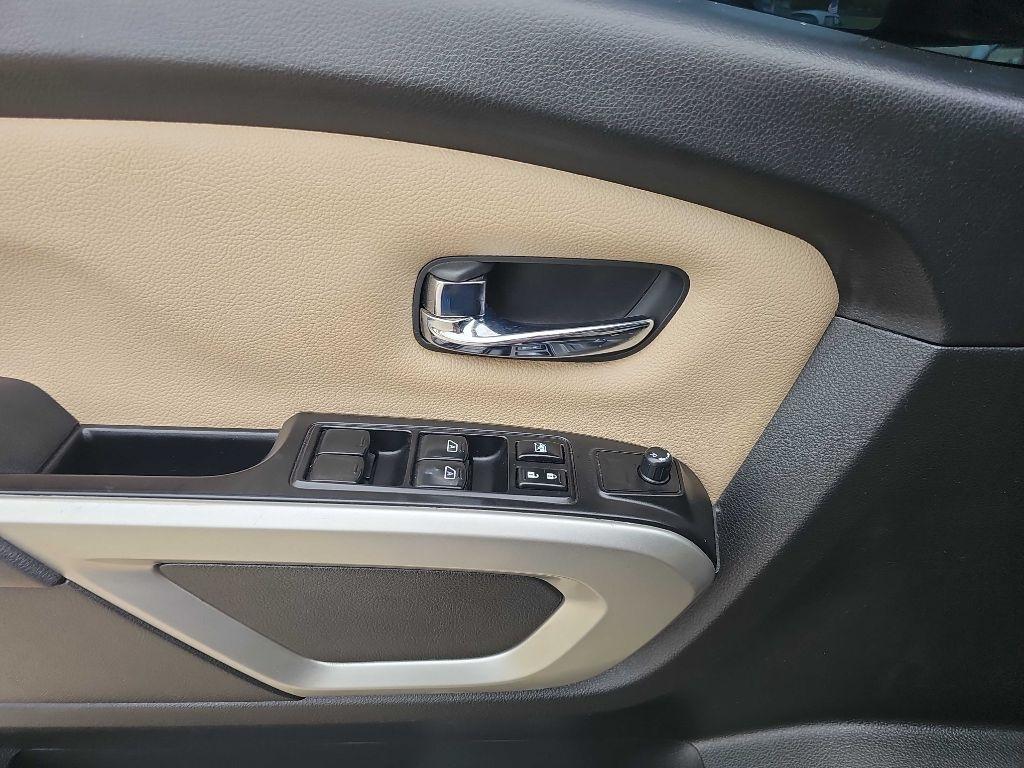 Nissan Titan XD 4x4 Gas Crew Cab SV 2018