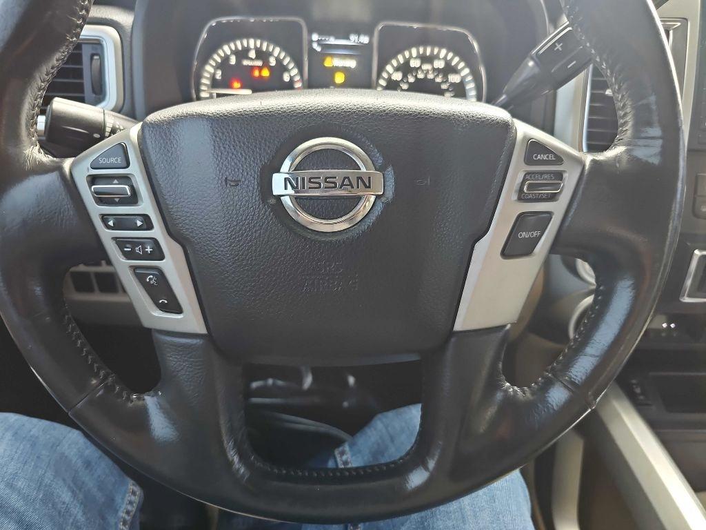 Nissan Titan XD 4x4 Gas Crew Cab SV 2018