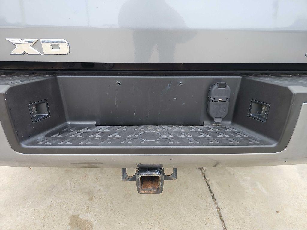 Nissan Titan XD 4x4 Gas Crew Cab SV 2018