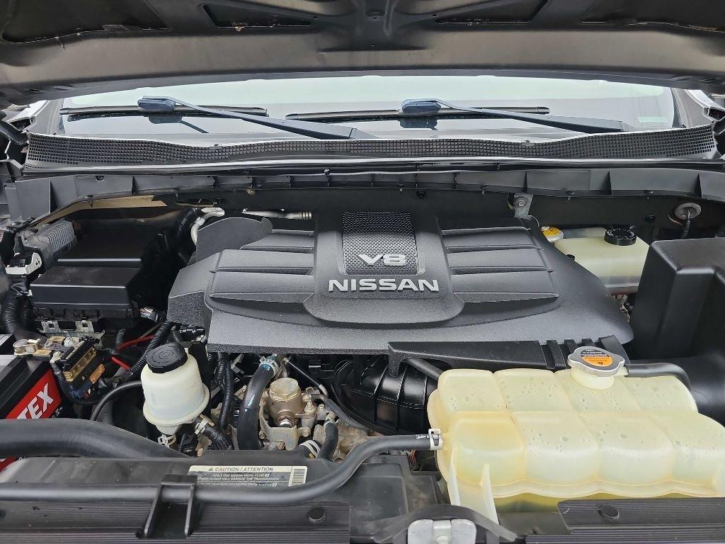 Nissan Titan XD 4x4 Gas Crew Cab SV 2018