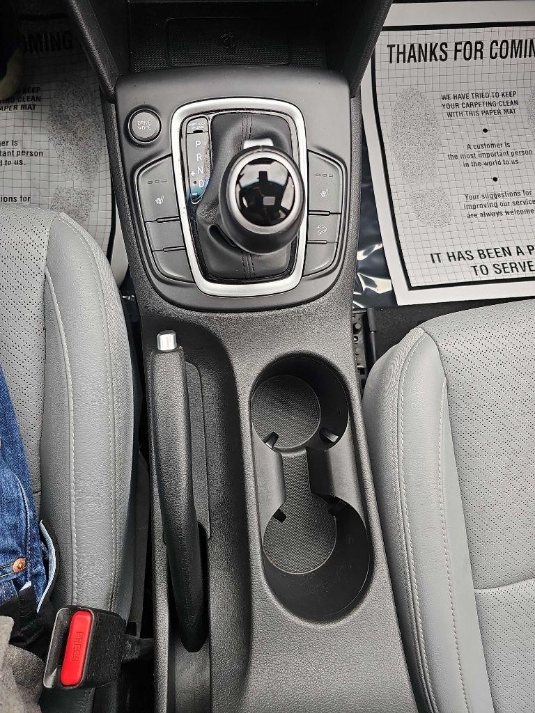 Hyundai Kona Limited DCT FWD 2020