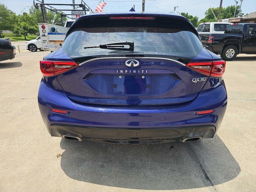 Infiniti QX30 Premium FWD 2018