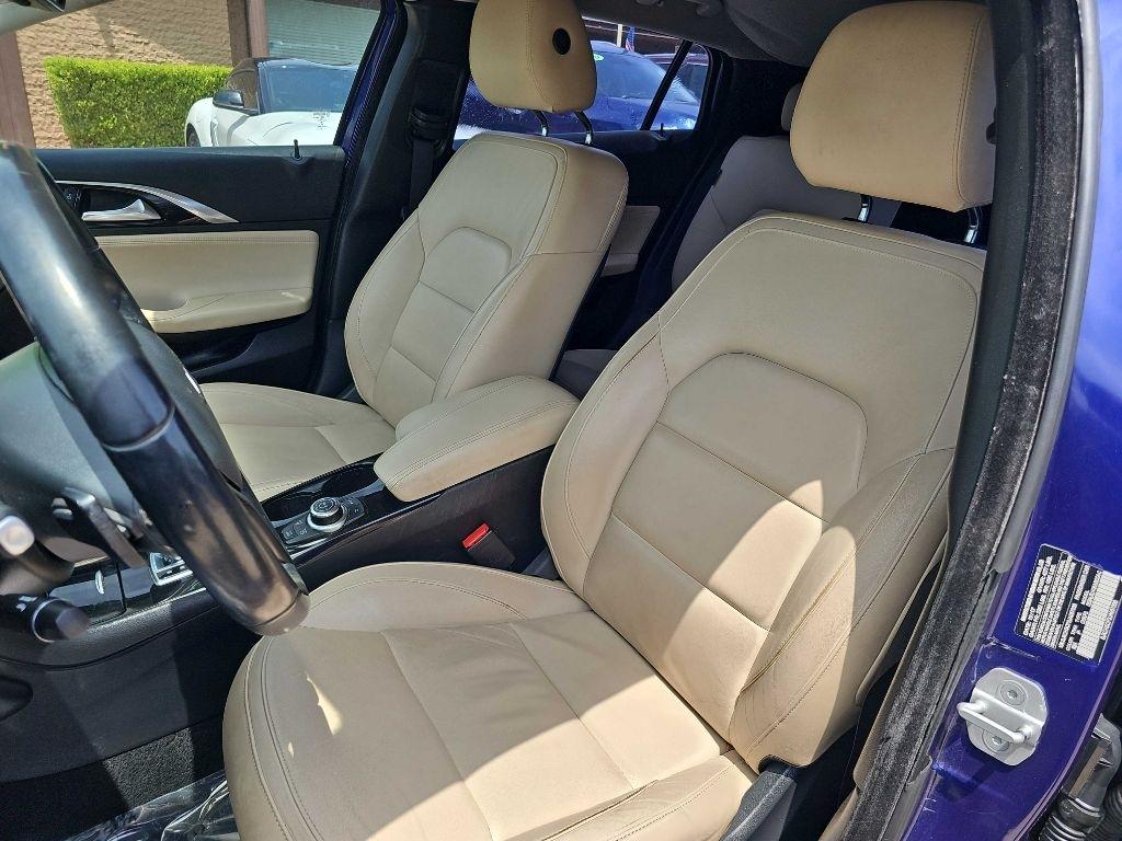 Infiniti QX30 Premium FWD 2018