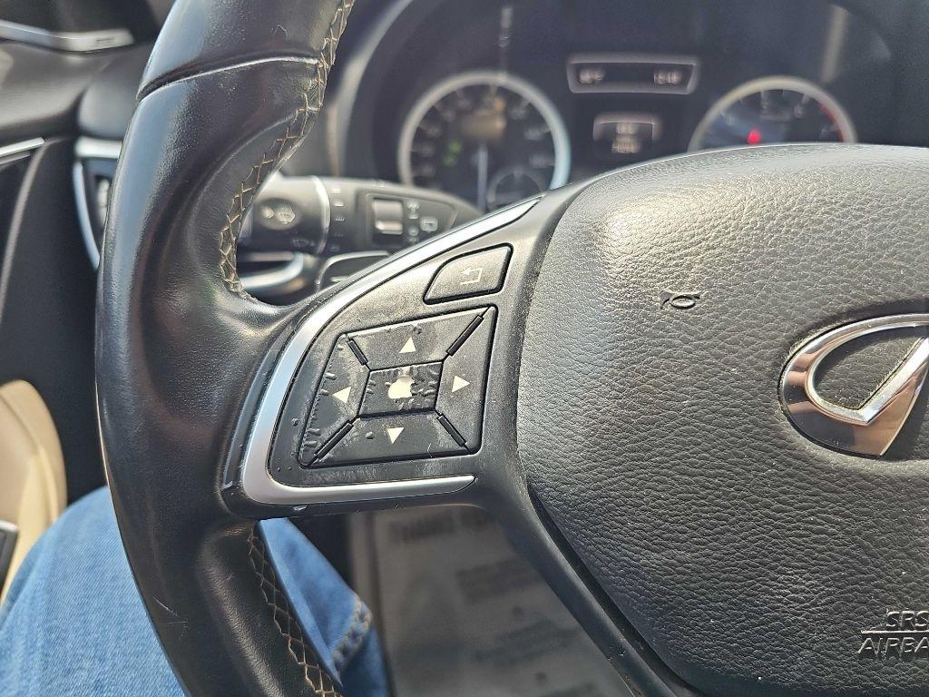 Infiniti QX30 Premium FWD 2018