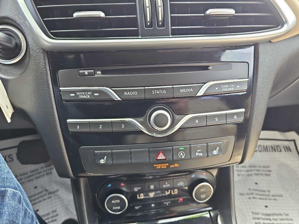 Infiniti QX30 Premium FWD 2018