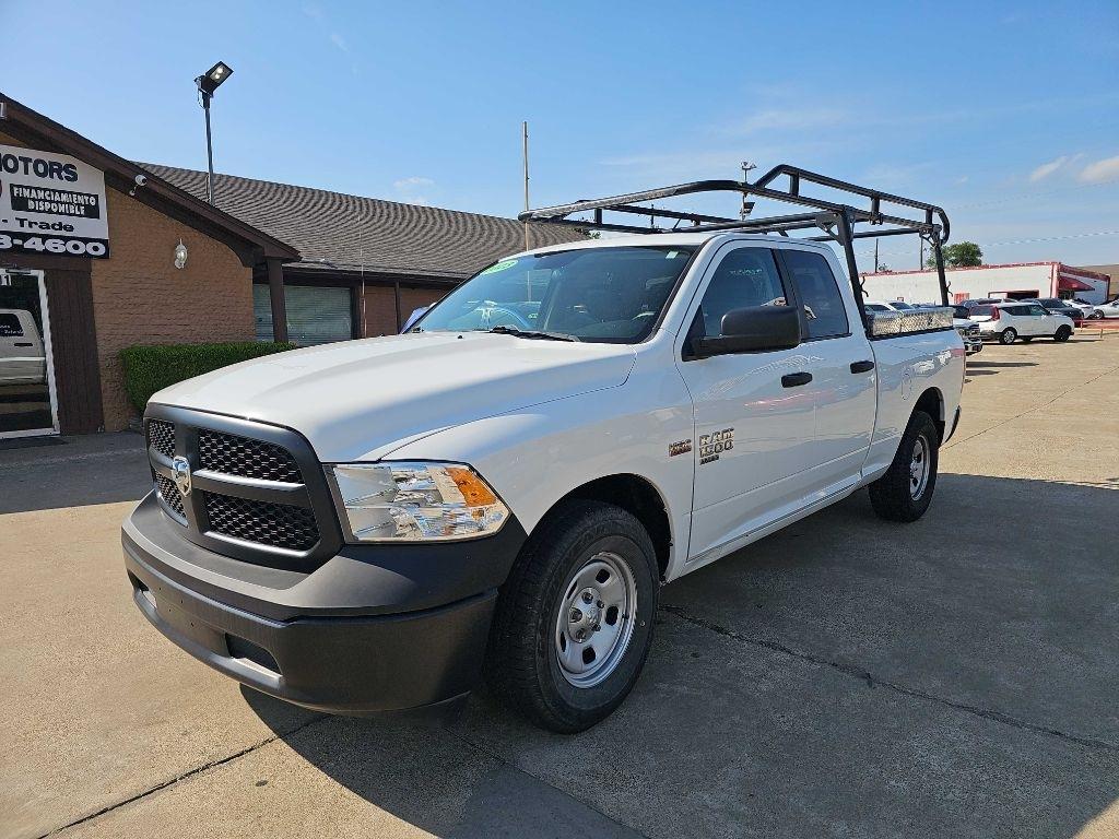 RAM 1500 Classic SLT 4x4 Crew Cab 5'7" Box 2023