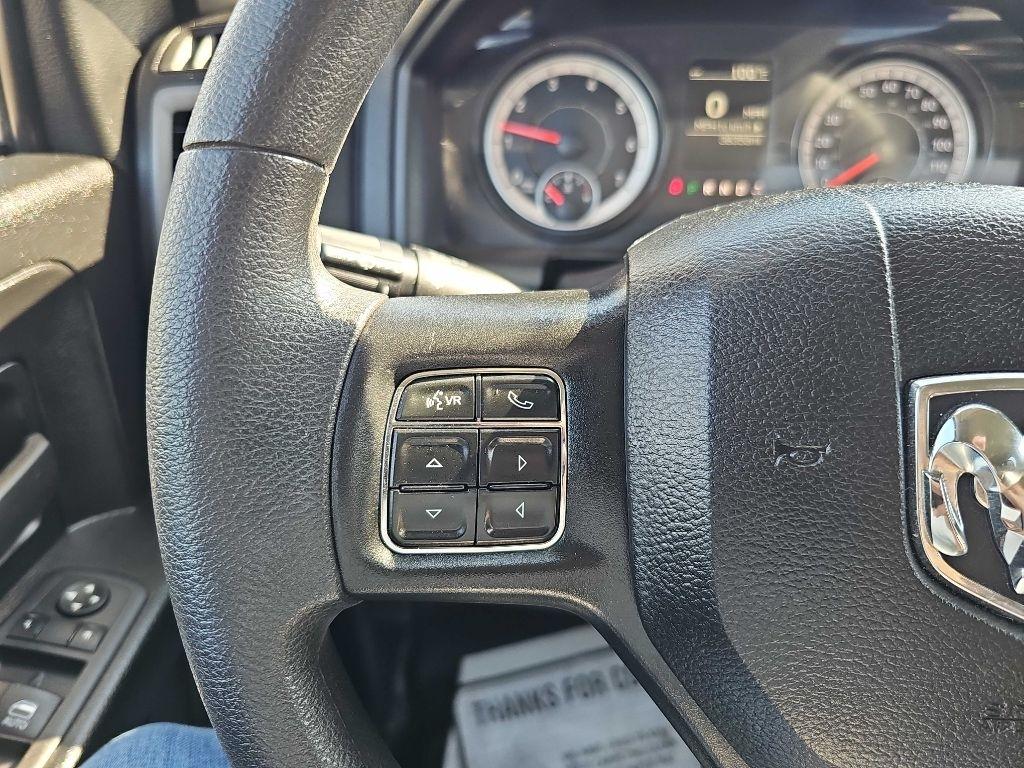 RAM 1500 Classic SLT 4x4 Crew Cab 5'7" Box 2023