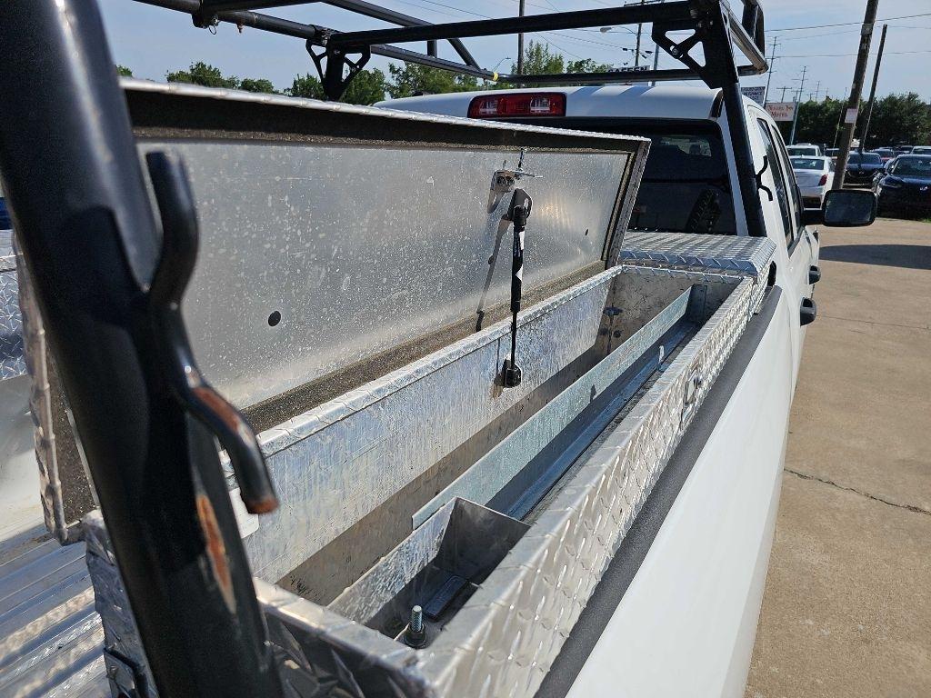RAM 1500 Classic SLT 4x4 Crew Cab 5'7" Box 2023