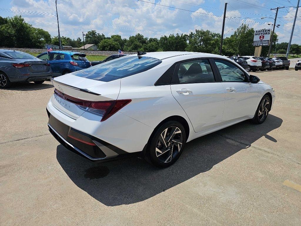 Hyundai Elantra SEL Sport IVT 2025