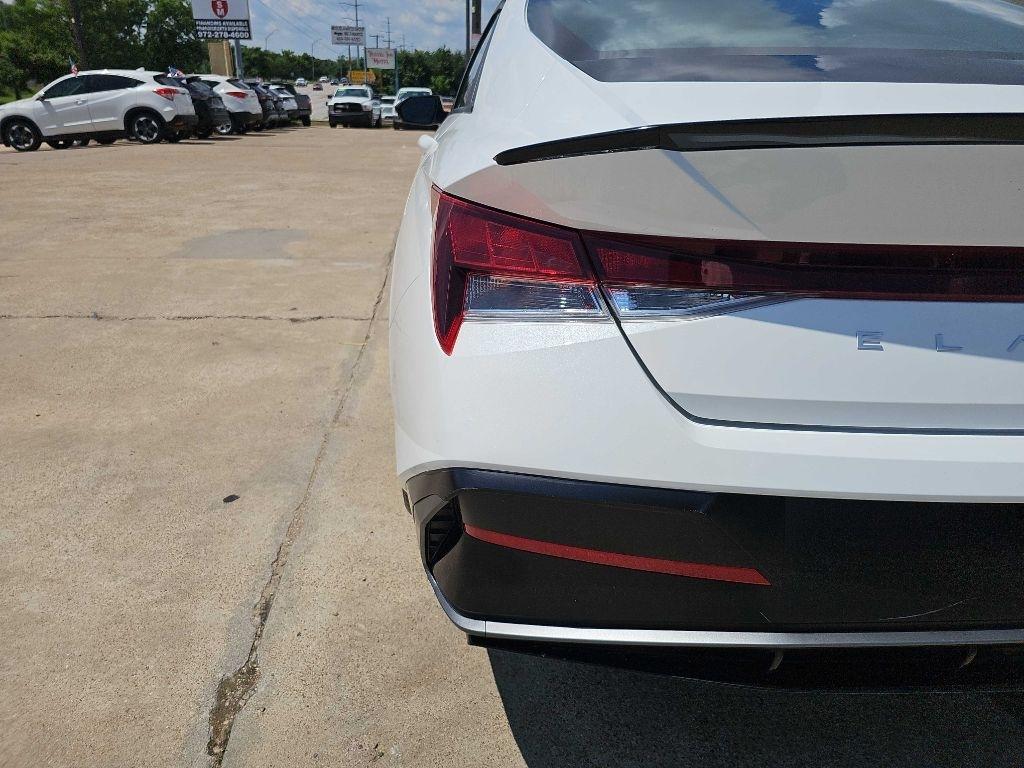 Hyundai Elantra SEL Sport IVT 2025
