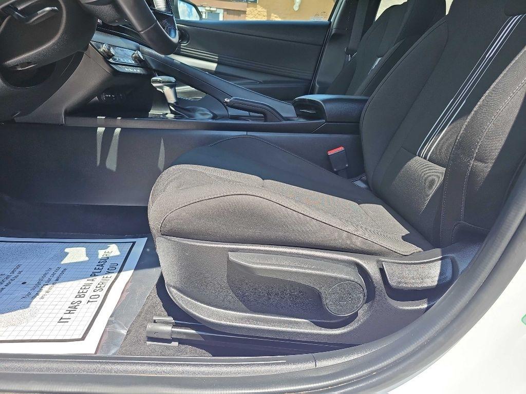 Hyundai Elantra SEL Sport IVT 2025