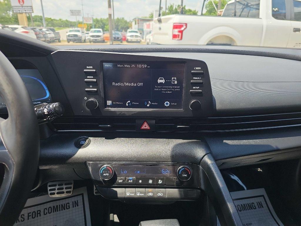 Hyundai Elantra SEL Sport IVT 2025