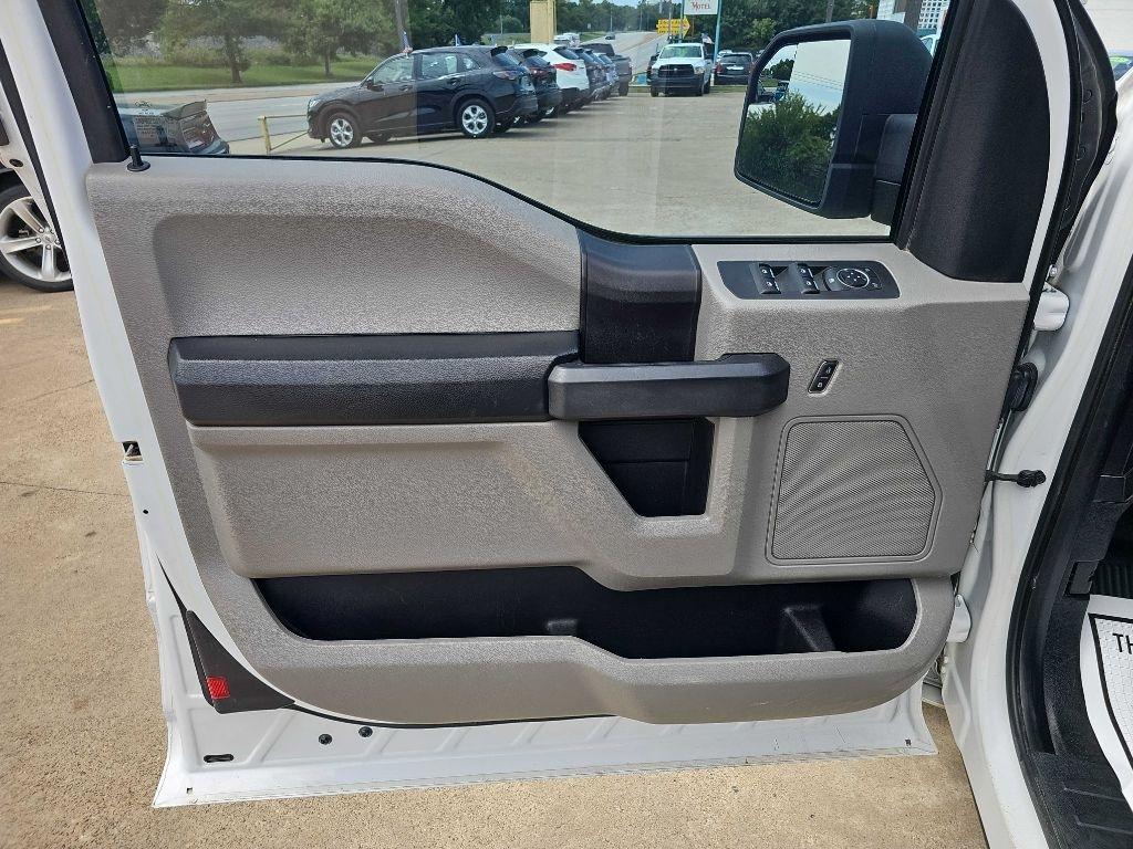 Ford F-150 Lariat 2WD SuperCab 8' Box 2018