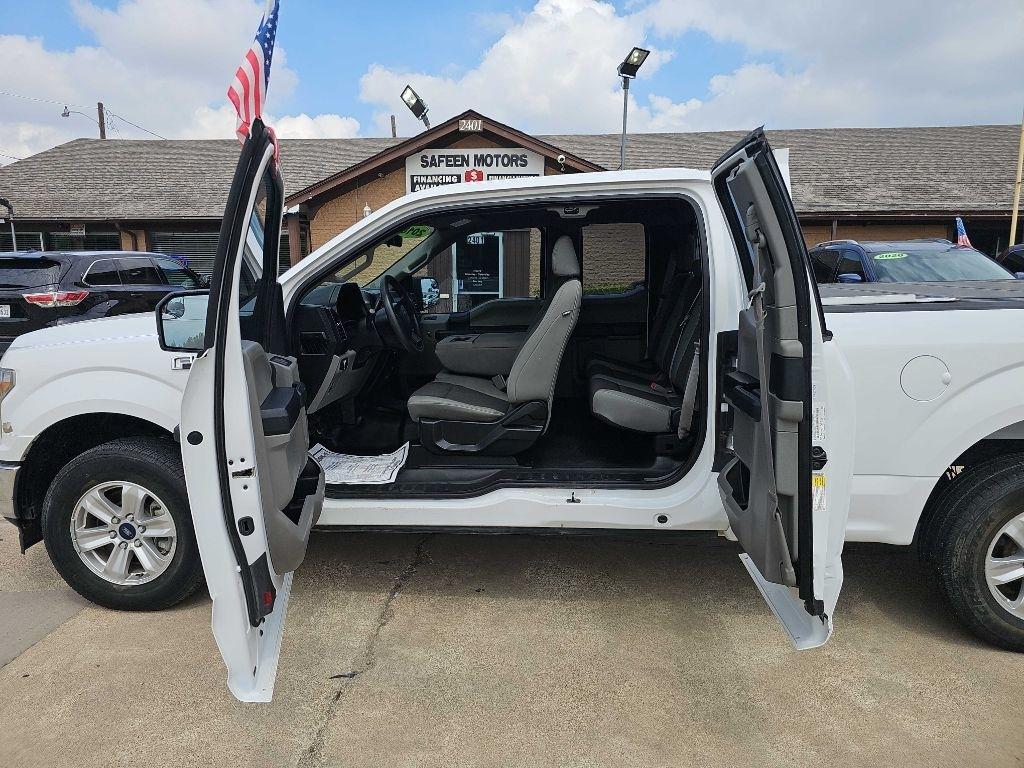 Ford F-150 Lariat 2WD SuperCab 8' Box 2018