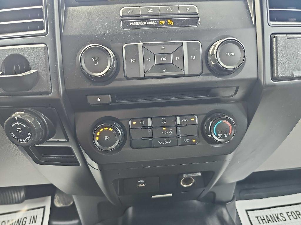 Ford F-150 Lariat 2WD SuperCab 8' Box 2018