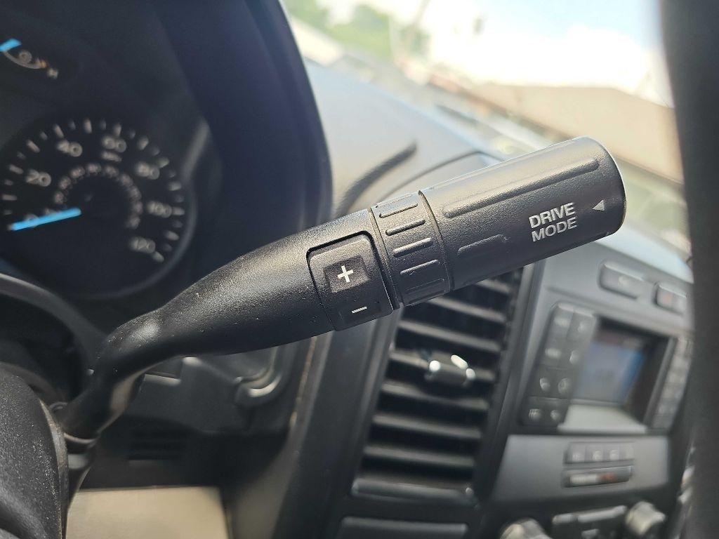 Ford F-150 Lariat 2WD SuperCab 8' Box 2018