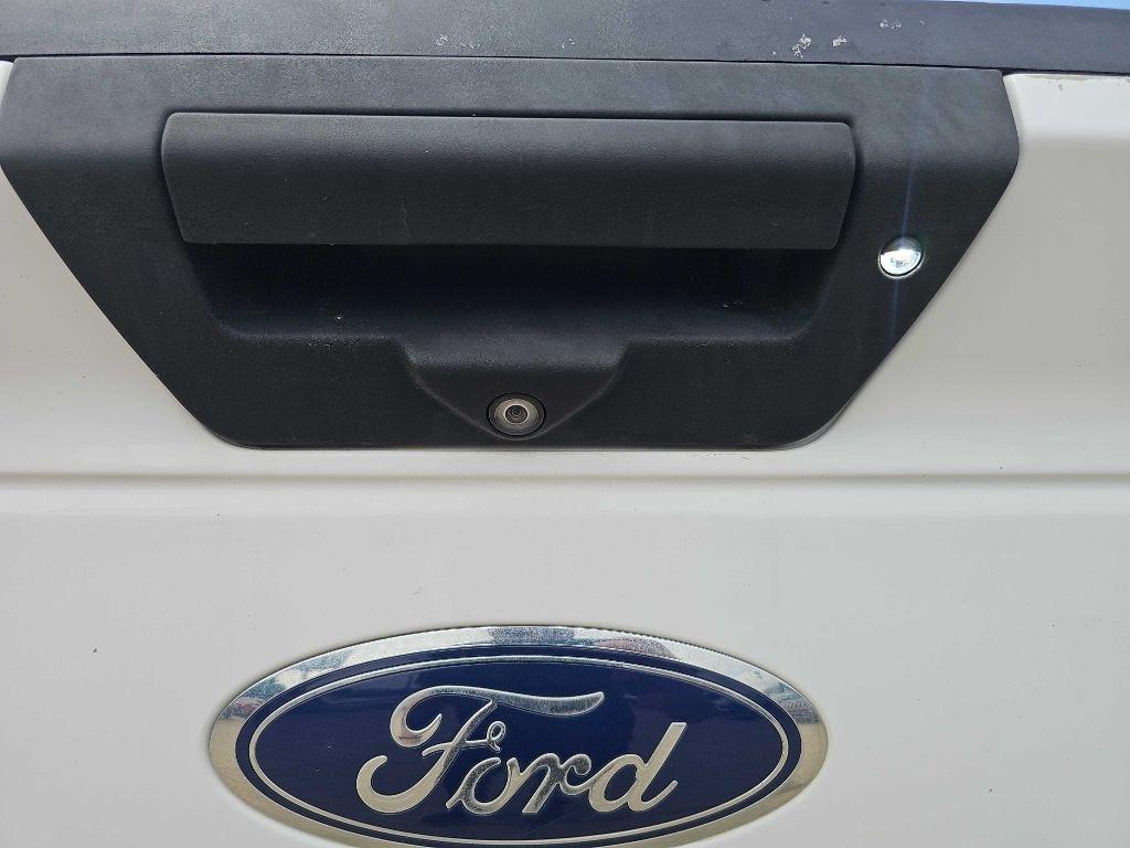 Ford F-150 Lariat 2WD SuperCab 8' Box 2018