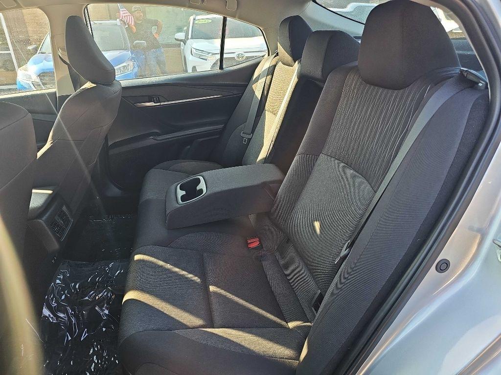 Toyota Camry photo 14