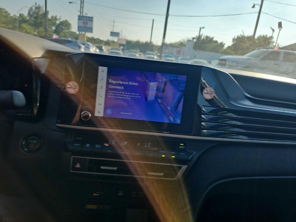 Toyota Camry photo 25