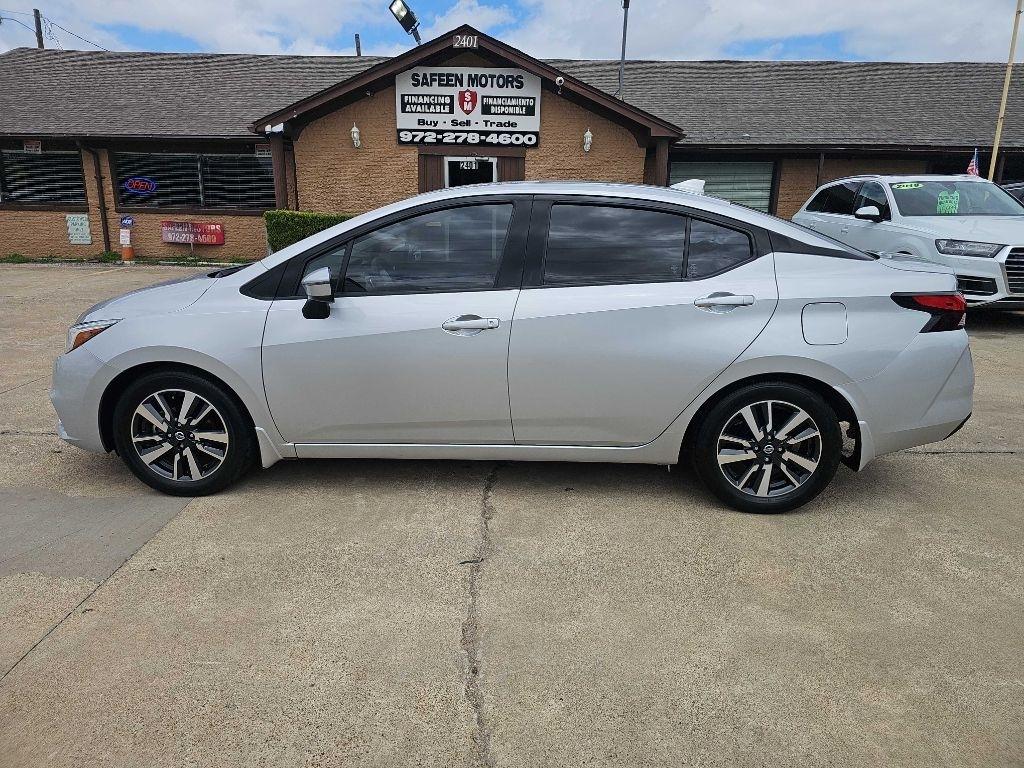 Nissan Versa SV CVT 2021