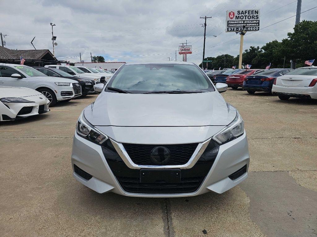 Nissan Versa SV CVT 2021