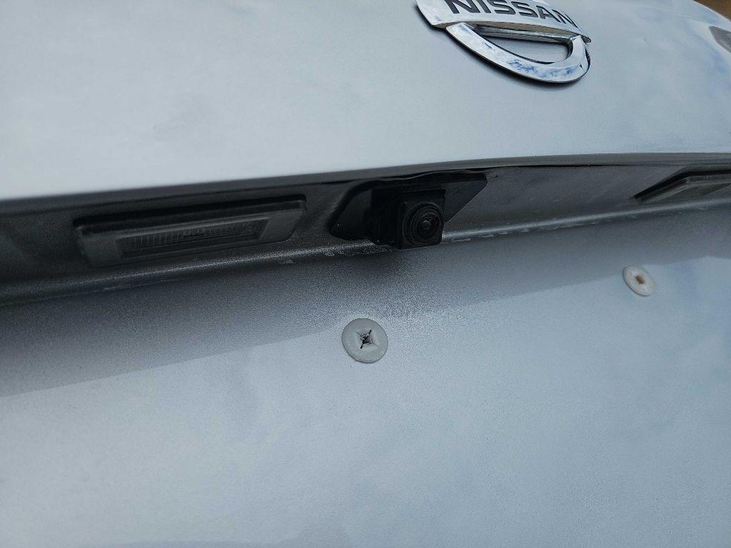 Nissan Versa SV CVT 2021