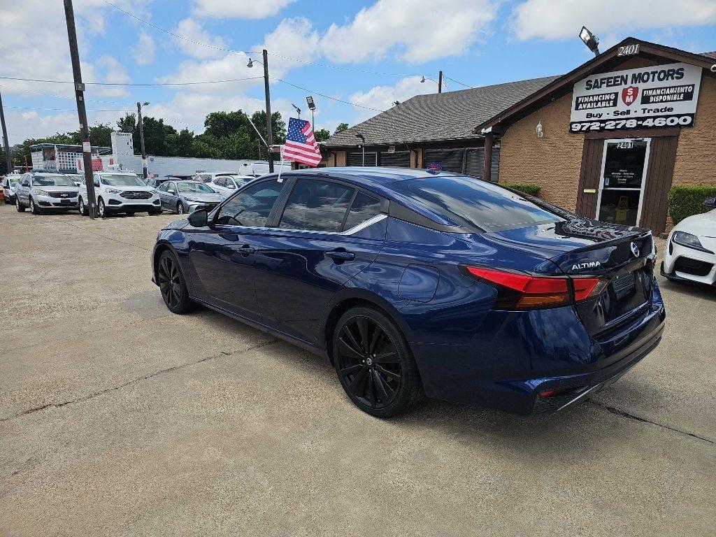 Nissan Altima 2.5 SR Sedan 2021