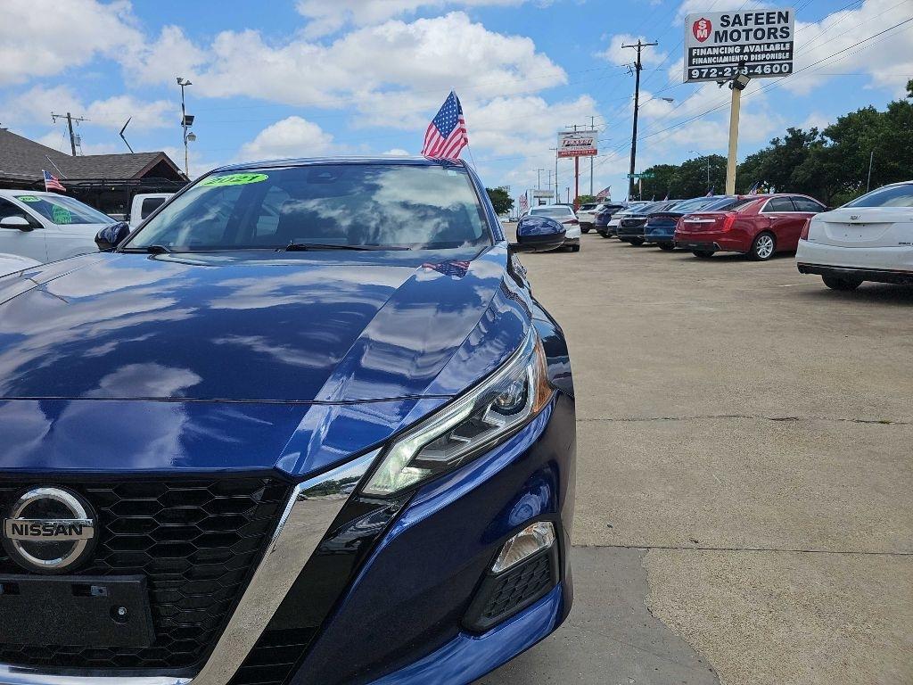 Nissan Altima 2.5 SR Sedan 2021