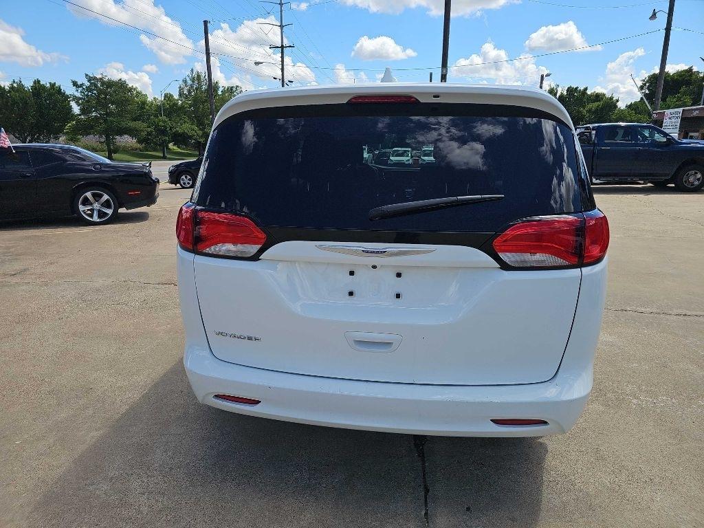 Chrysler Voyager LX FWD 2020